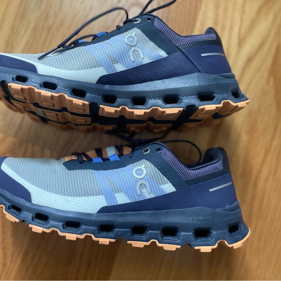 On cloud vista running shoes - Picture 6 of 6